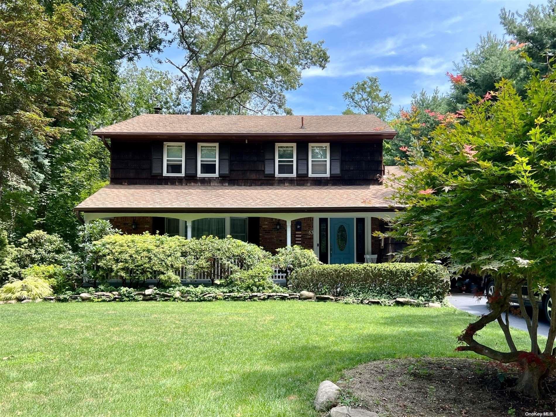 Colonial on 1.7 acres