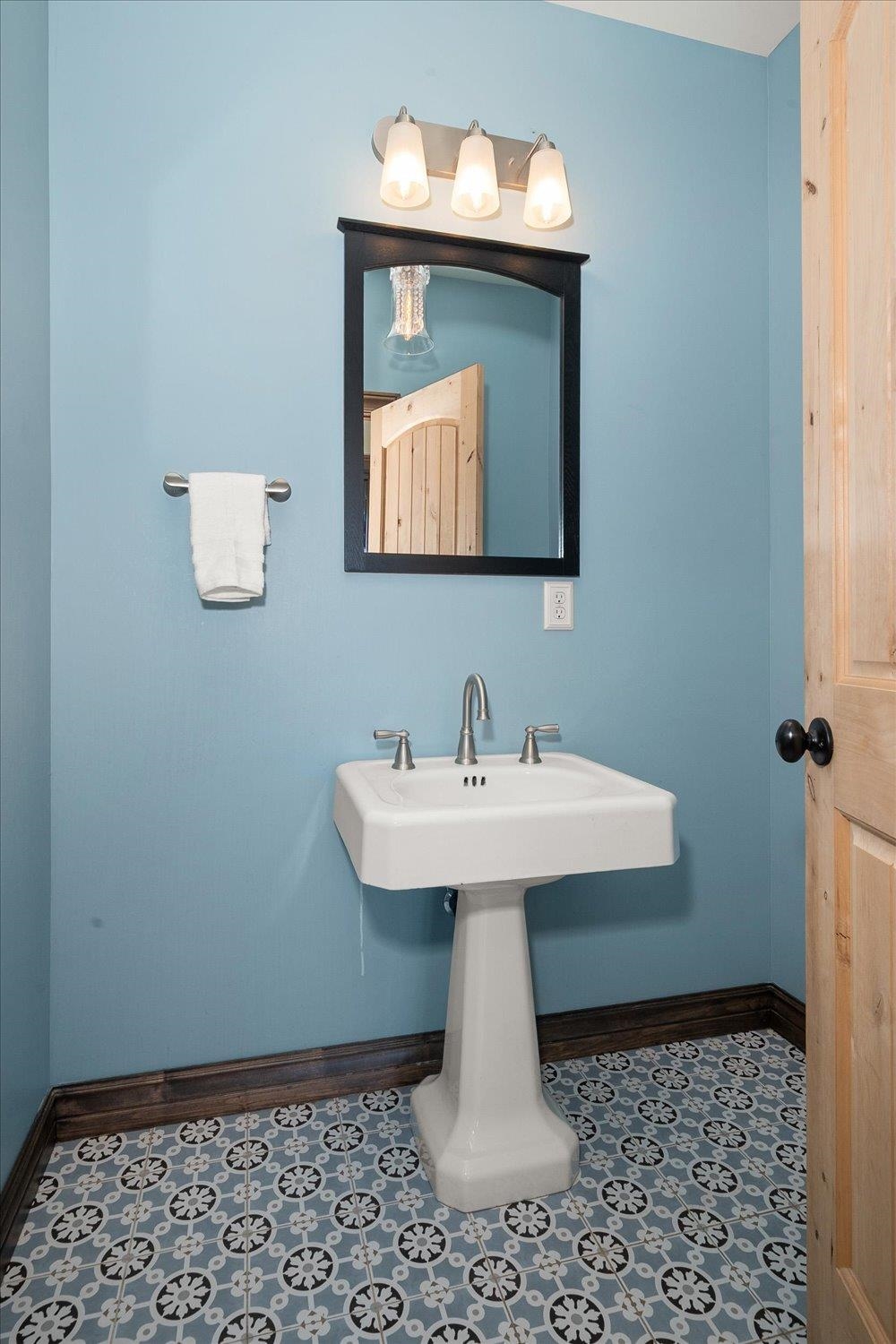 5724 East Corkery Road Spokane, WA 99223 - Photo 28 of 46