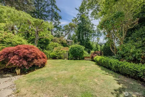 $1,198,800 | 2139 Southwest 170th Street, Normandy Park, WA 98166