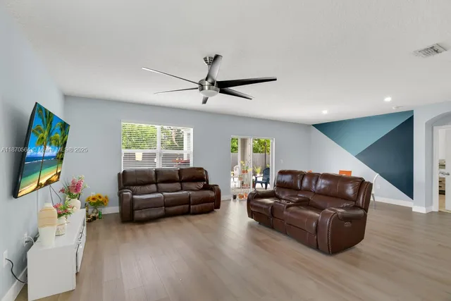 $380,000 | 602 Barber Street, Sebastian, FL 32958