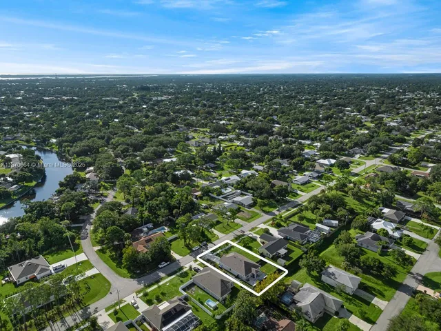 $380,000 | 602 Barber Street, Sebastian, FL 32958