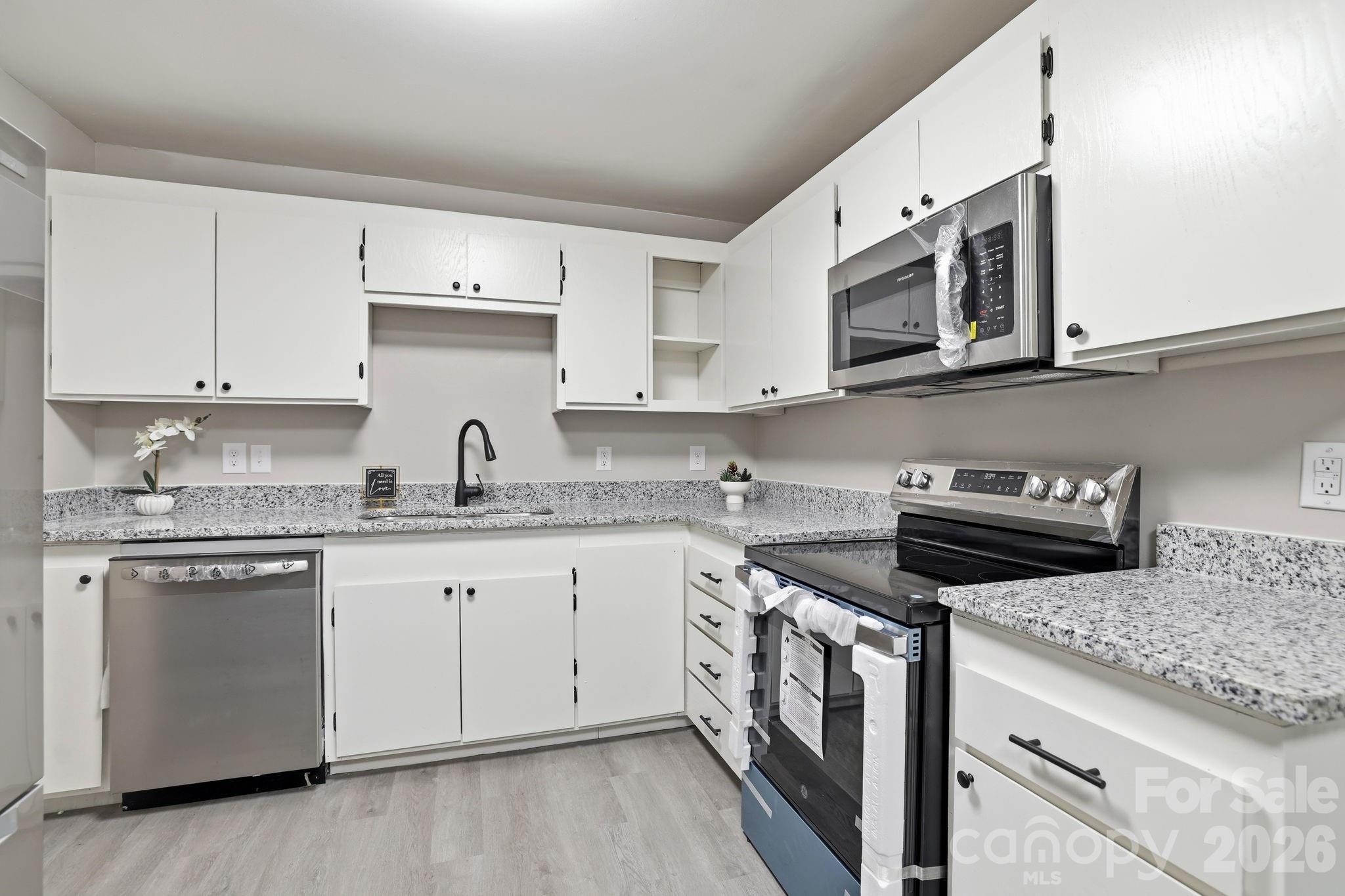 835 Ranch Road Charlotte, NC 28208 - Photo 10 of 24 Gallery Image 10