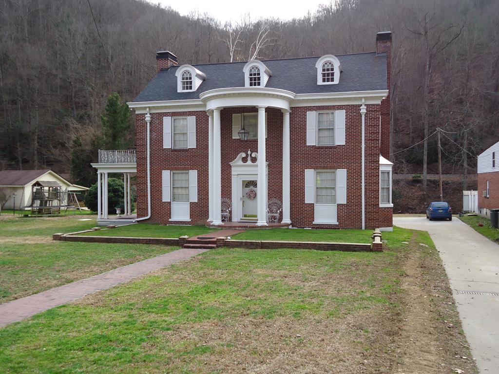 951 Riverside Drive Welch, WV 24801 - Photo 1 of 33 Main View