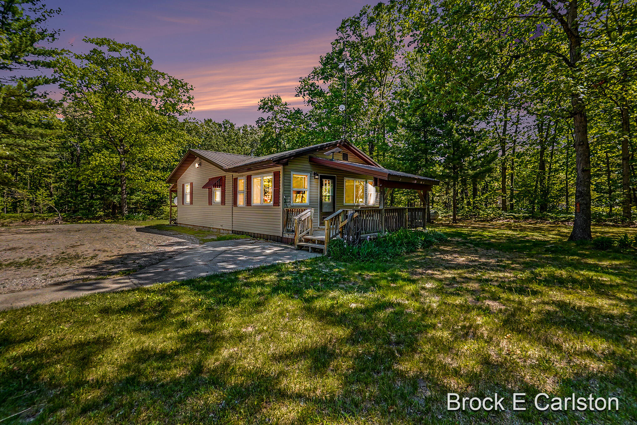 17455 Hoxeyville Road Wellston, MI 49689 - Photo 2 of 37 DSC04008-