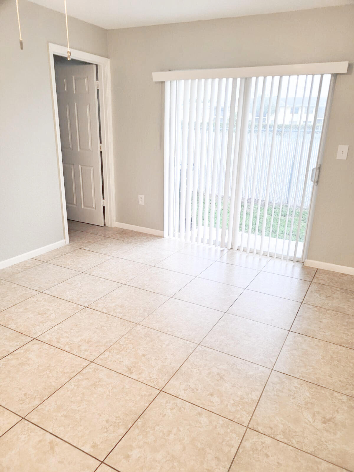 524 Southridge Road Delray Beach, FL 33444 - Photo 4 of 8 524 MASTER BEDROOM