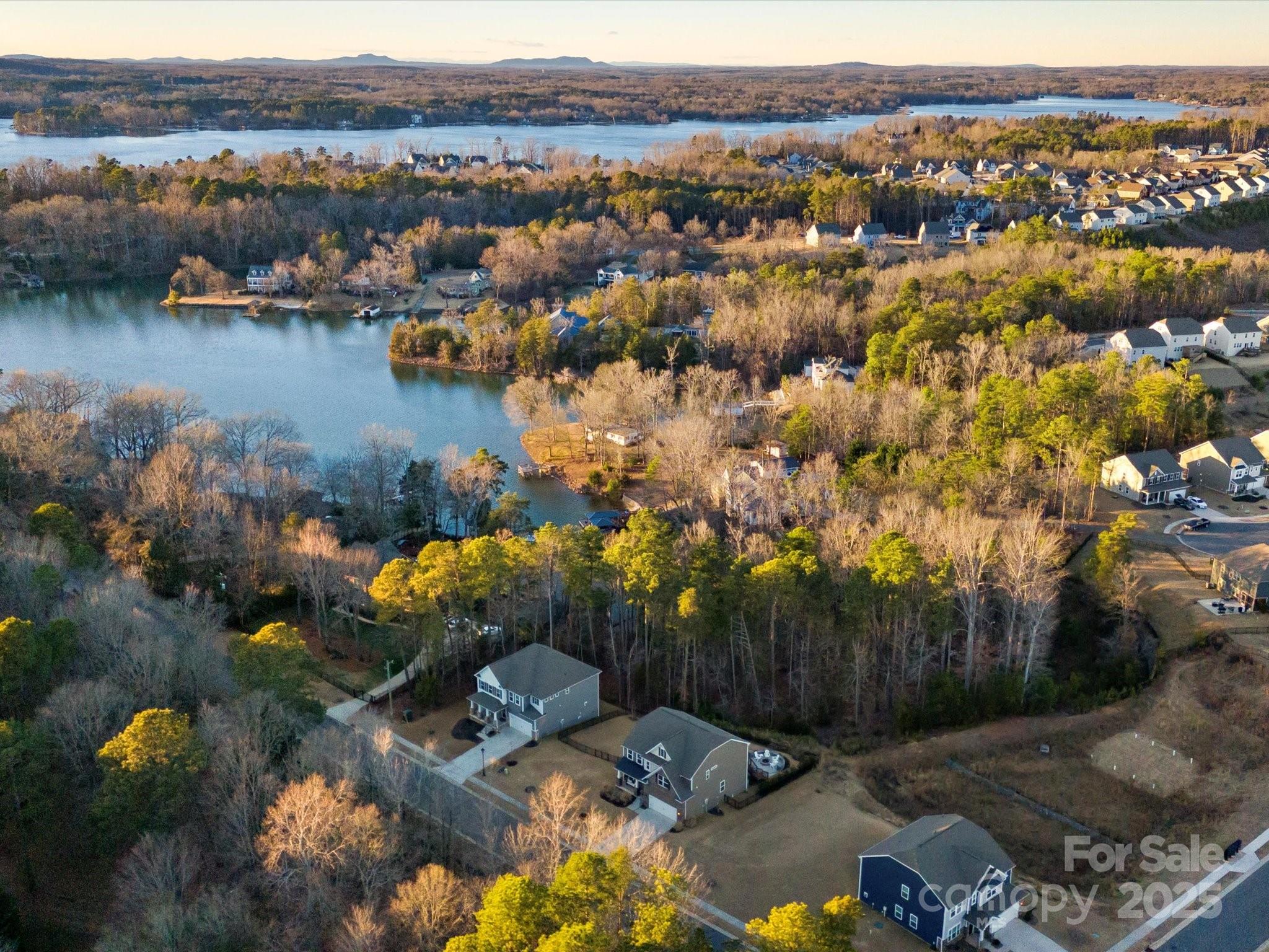17718 Snug Harbor Road Charlotte, NC 28278 - Photo 2 of 42