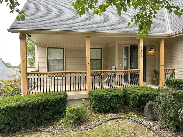 $450,000 | 4600 Northeast Kingston Drive, Lee's Summit, MO 64064