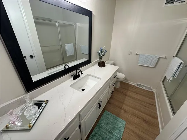 $450,000 | 4600 Northeast Kingston Drive, Lee's Summit, MO 64064