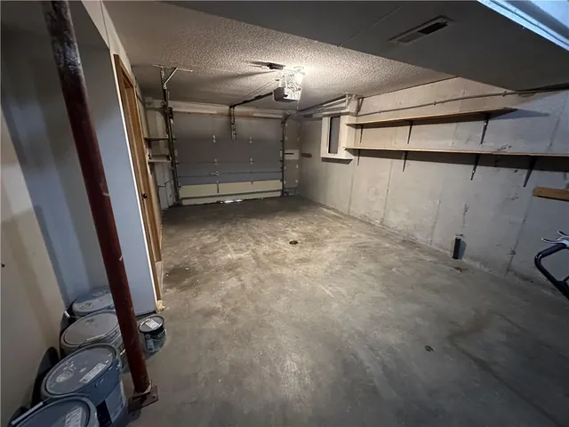 $450,000 | 4600 Northeast Kingston Drive, Lee's Summit, MO 64064