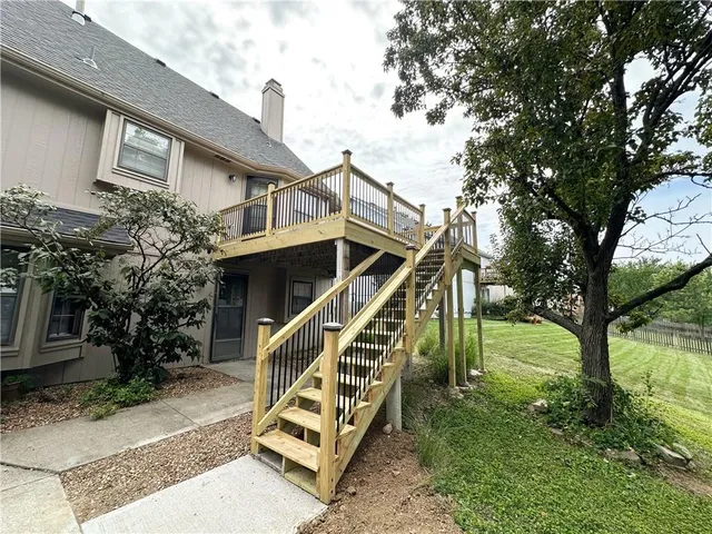 $450,000 | 4600 Northeast Kingston Drive, Lee's Summit, MO 64064