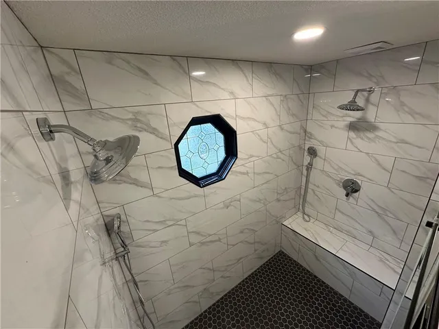 $450,000 | 4600 Northeast Kingston Drive, Lee's Summit, MO 64064