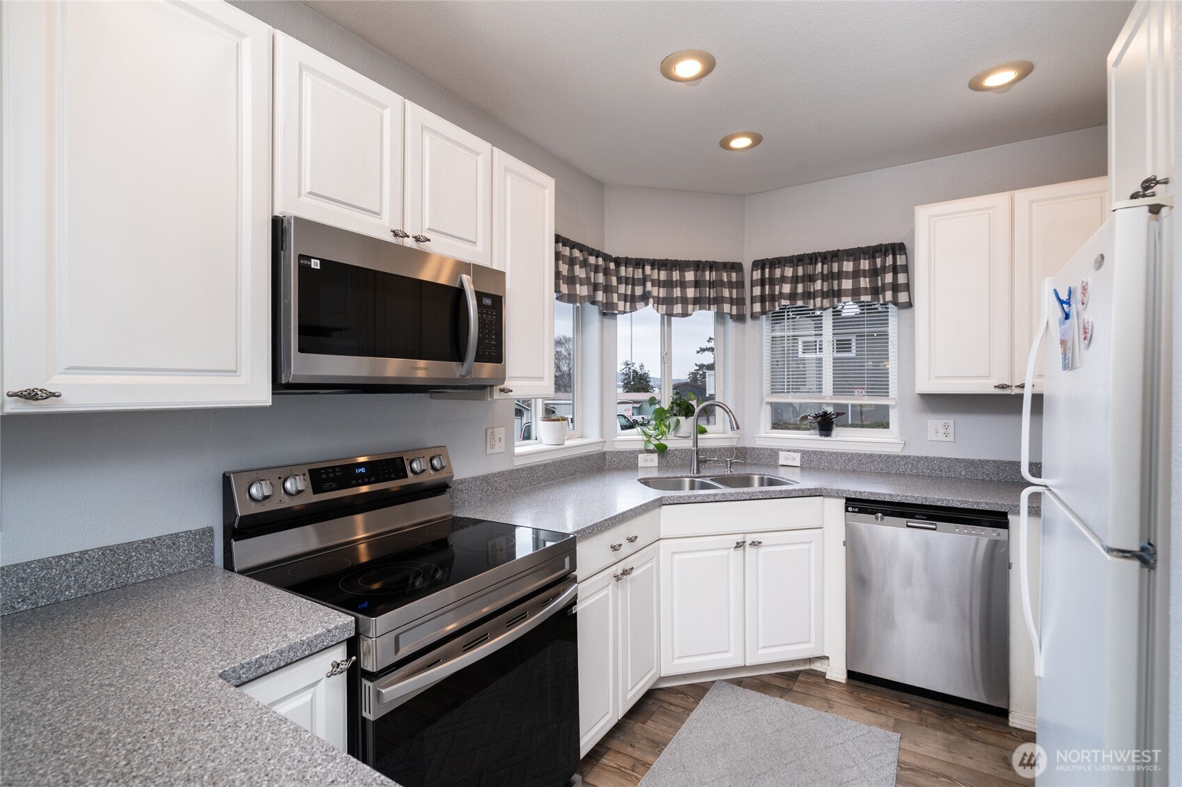 11453 Bayview Edison Road, Unit 23 Mount Vernon, WA 98273 - Photo 10 of 33