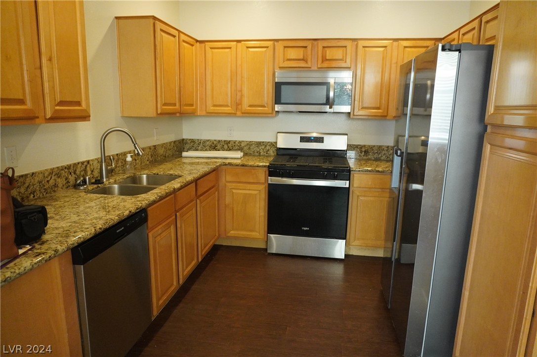 1110 Evening Ridge Street Henderson, NV 89052 - Photo 12 of 49