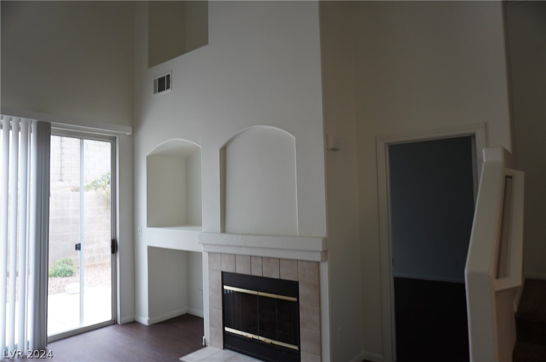 1110 Evening Ridge Street Henderson, NV 89052 - Photo 5 of 49