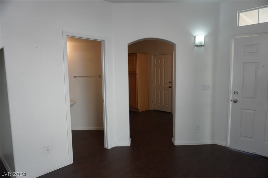 1110 Evening Ridge Street Henderson, NV 89052 - Photo 7 of 49