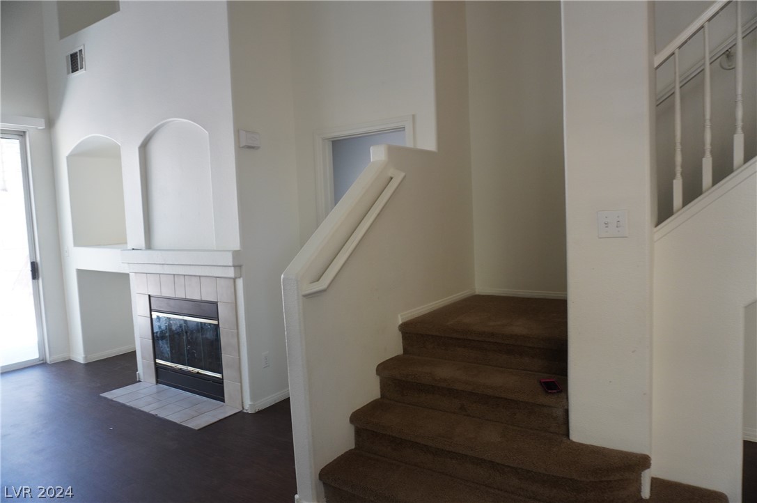 1110 Evening Ridge Street Henderson, NV 89052 - Photo 9 of 49