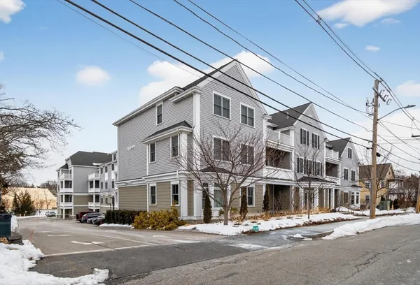 $1,185,000 | 77 Court Street, Unit 107, Newton, MA 02458
