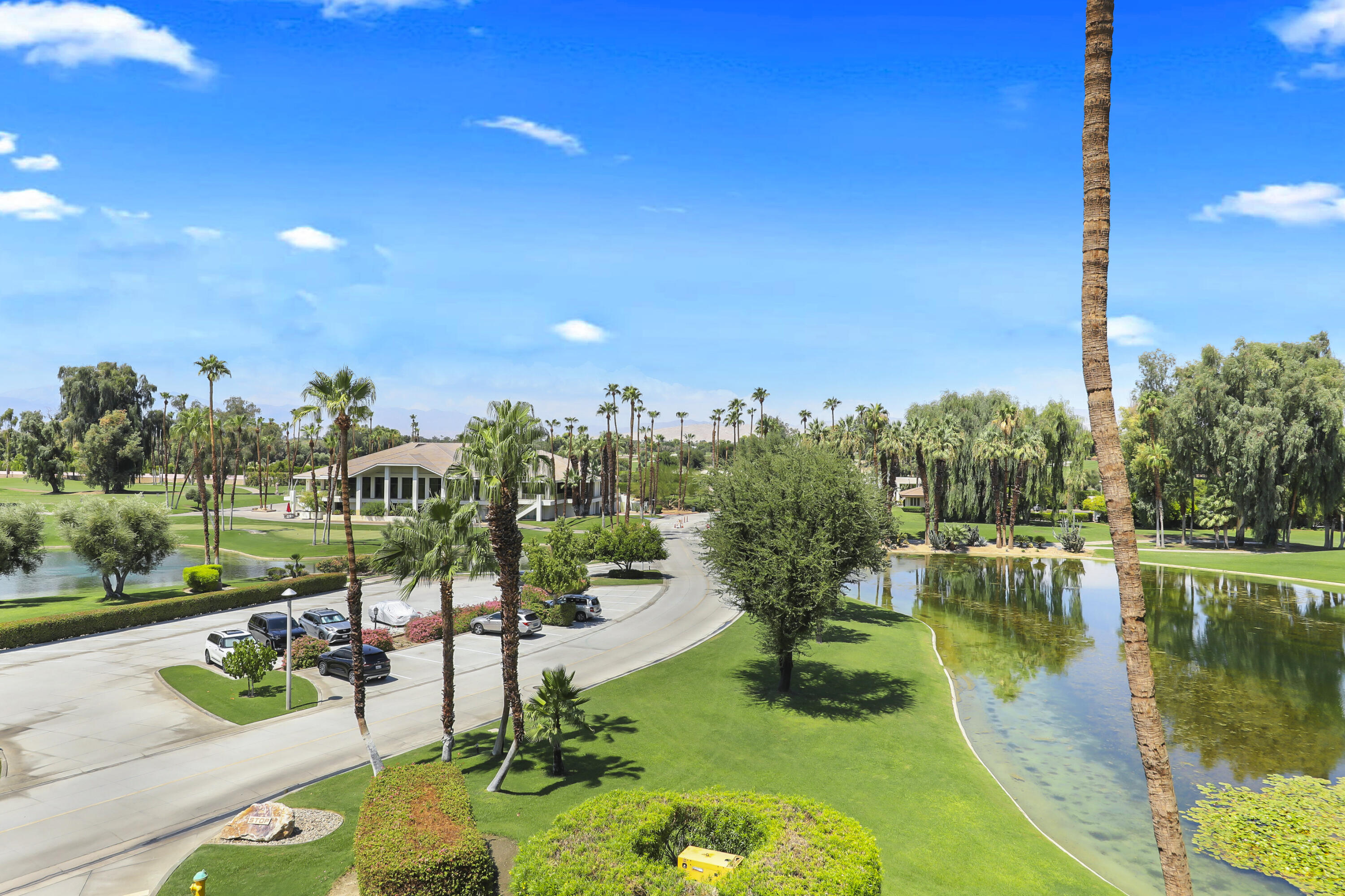 910 Island Drive, Unit 406 Rancho Mirage, CA 92270 - Photo 38 of 54 IslandDr910#39