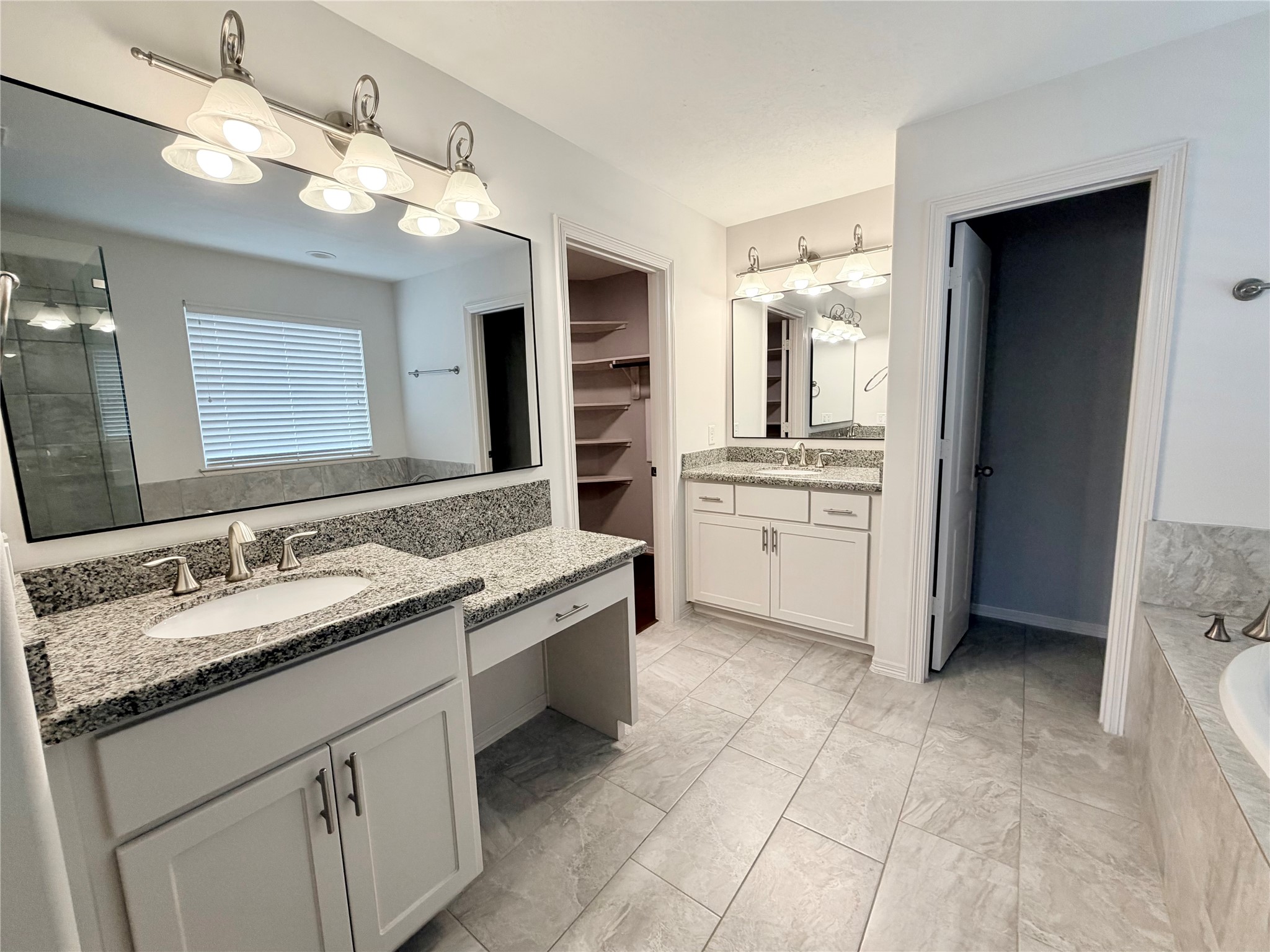 4228 Drake Street Houston, TX 77005 - Photo 17 of 21