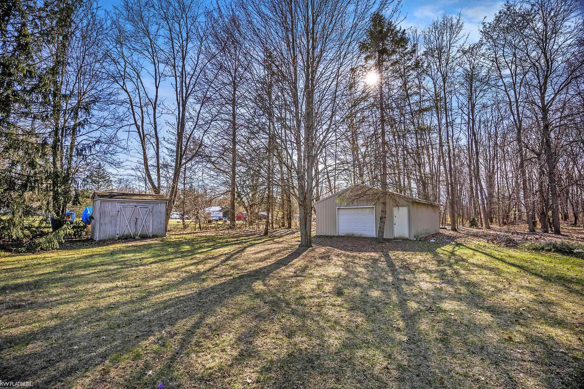 9194 Peters Road Algonac, MI 48001 - Photo 21 of 32 50137321-a6871509-c6b2-4c93-8fa8-e0762385b044.JPG
