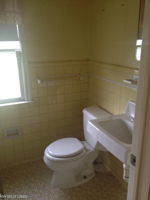 377 Moross Road Grosse Pointe Farms, MI 48236 - Photo 8 of 11