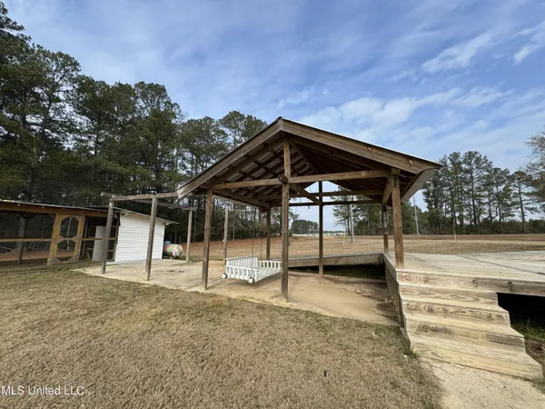 $530,000 | 1134 Seminary-Sumrall Road, Seminary, MS 39479