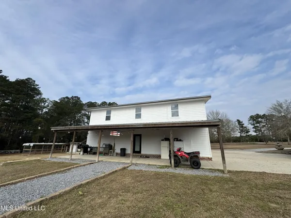 $530,000 | 1134 Seminary-Sumrall Road, Seminary, MS 39479
