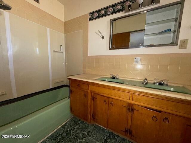 1947 Key Lane Willcox, AZ 85643 - Photo 11 of 26 Primary Bathroom