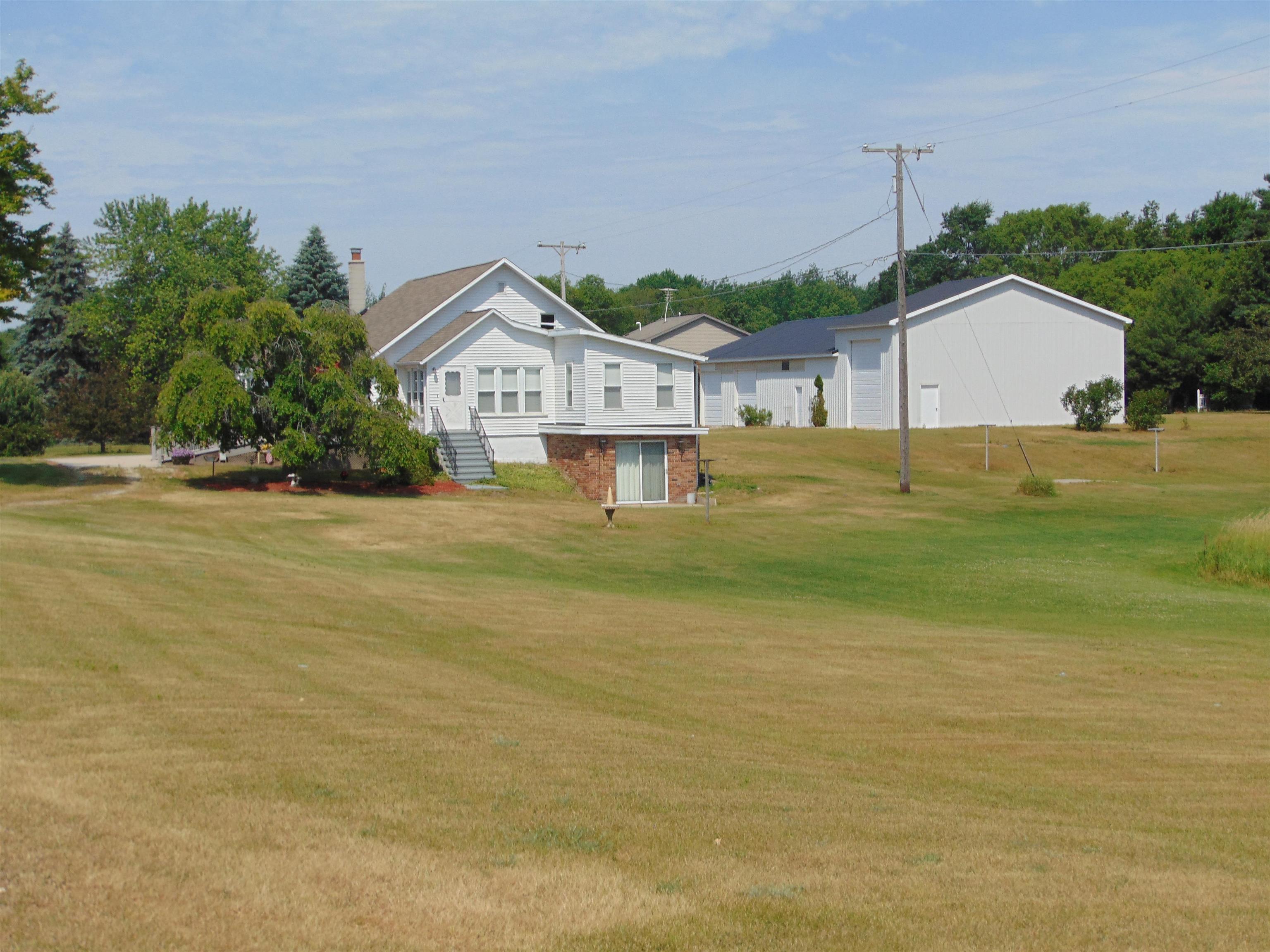 10052 West Monroe Road Elwell, MI 48832 - Photo 21 of 80 1901972-20.JPG