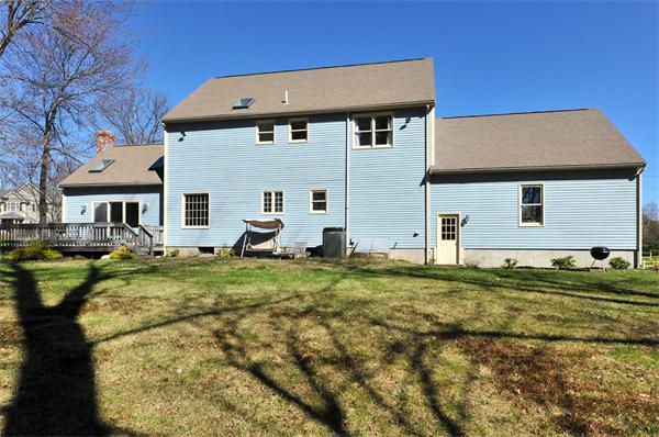 8 Orchard Road Southborough, MA 01772 - Photo 7 of 10 Gallery Image 7