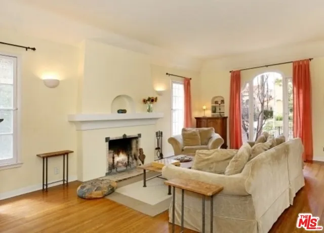 $3,960 | 1122 South Hayworth Avenue, Los Angeles, CA 90035