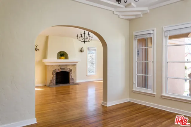 $3,960 | 1122 South Hayworth Avenue, Los Angeles, CA 90035