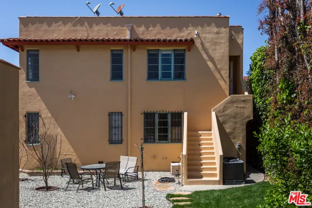 $3,960 | 1122 South Hayworth Avenue, Los Angeles, CA 90035