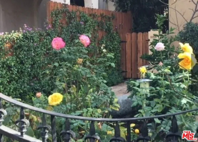 $3,960 | 1122 South Hayworth Avenue, Los Angeles, CA 90035