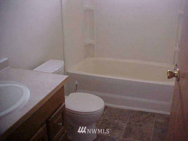 109 Halliday Road, Unit 31 Centralia, WA 98531 - Photo 4 of 4 Gallery Image 4