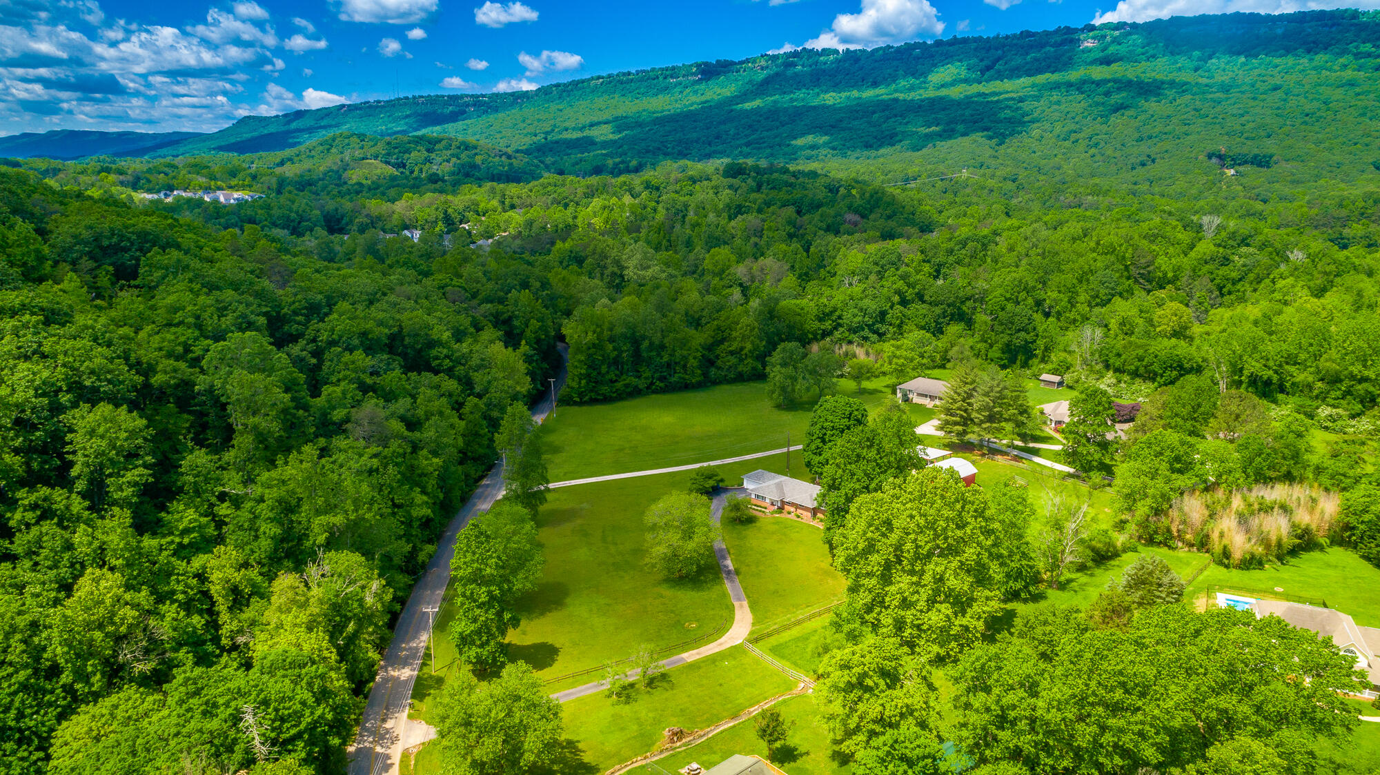 5811 Browntown Road Chattanooga, TN 37415 - Photo 36 of 44 5811 Browntown Road Aerials HD-23