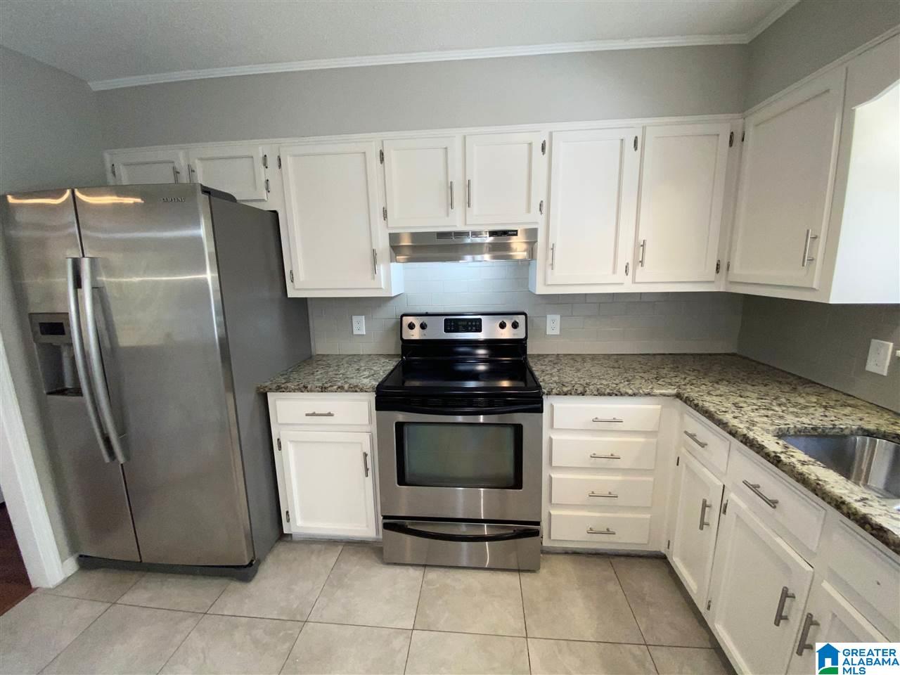 525 Bennett Drive Alabaster, AL 35007 - Photo 12 of 50
