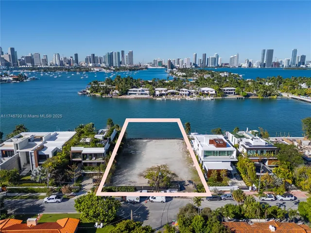 $27,000,000 | 228-302 West Dilido Drive, Miami Beach, FL 33139