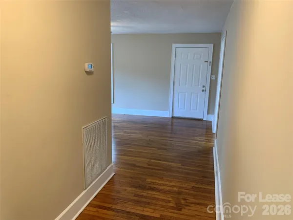 $1,400 | 208 Parker Avenue, Mooresville, NC 28115