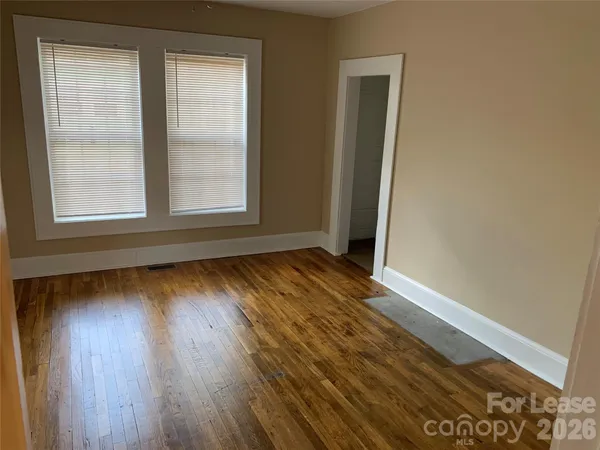 $1,400 | 208 Parker Avenue, Mooresville, NC 28115