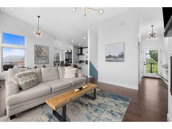 $1,465,000 | 54145 South Beach Road, Neskowin, OR 97149