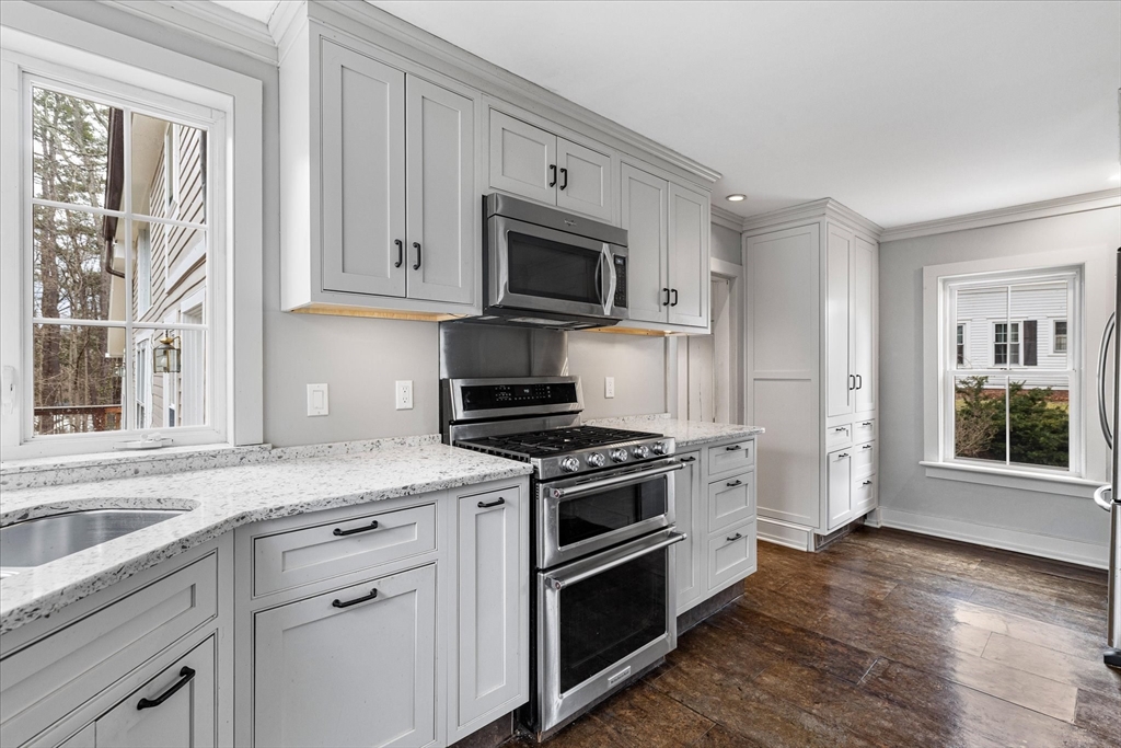 14 Maple Street Sturbridge, MA 01566 - Photo 14 of 37