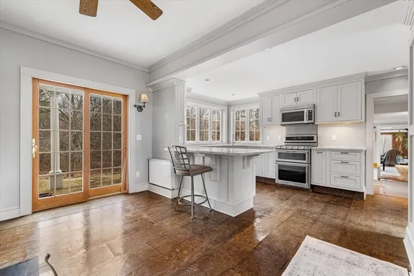 $799,900 | 14 Maple Street, Sturbridge, MA 01566