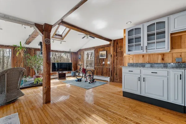 $799,900 | 14 Maple Street, Sturbridge, MA 01566