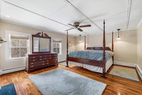 $799,900 | 14 Maple Street, Sturbridge, MA 01566