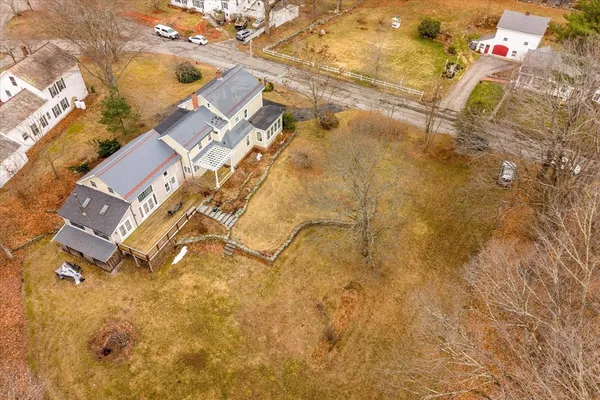 $799,900 | 14 Maple Street, Sturbridge, MA 01566