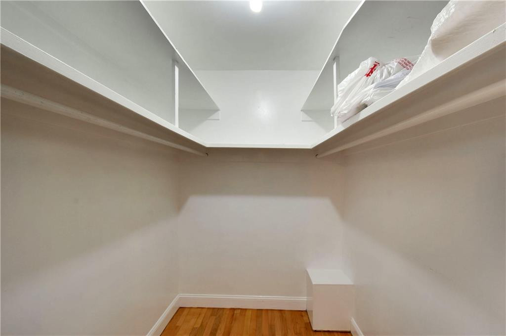 106 Dodge Road St. Simons Island, GA 31522 - Photo 19 of 24 Primary Bedroom closet