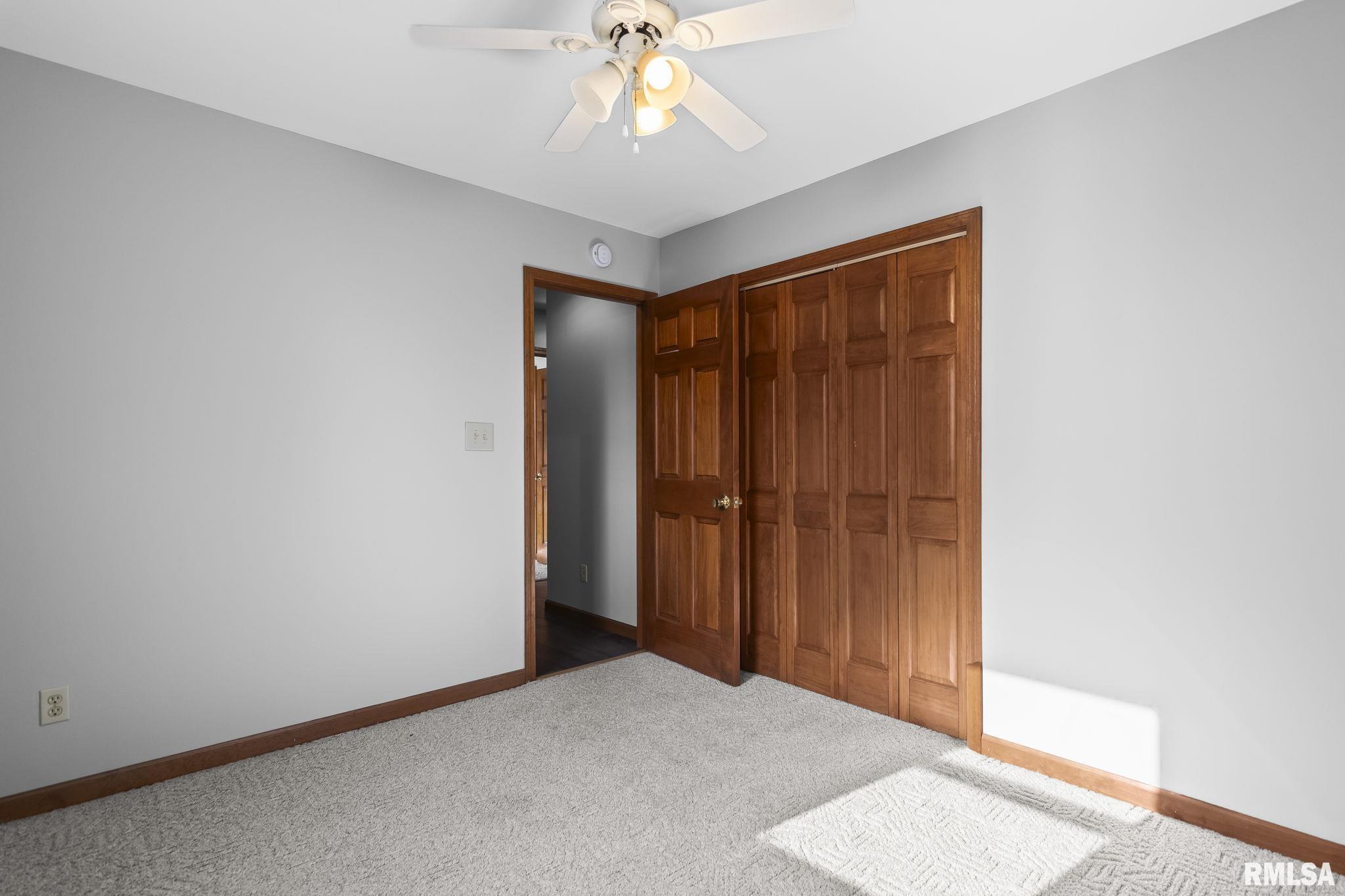 619 South 6th Street Girard, IL 62640 - Photo 21 of 39