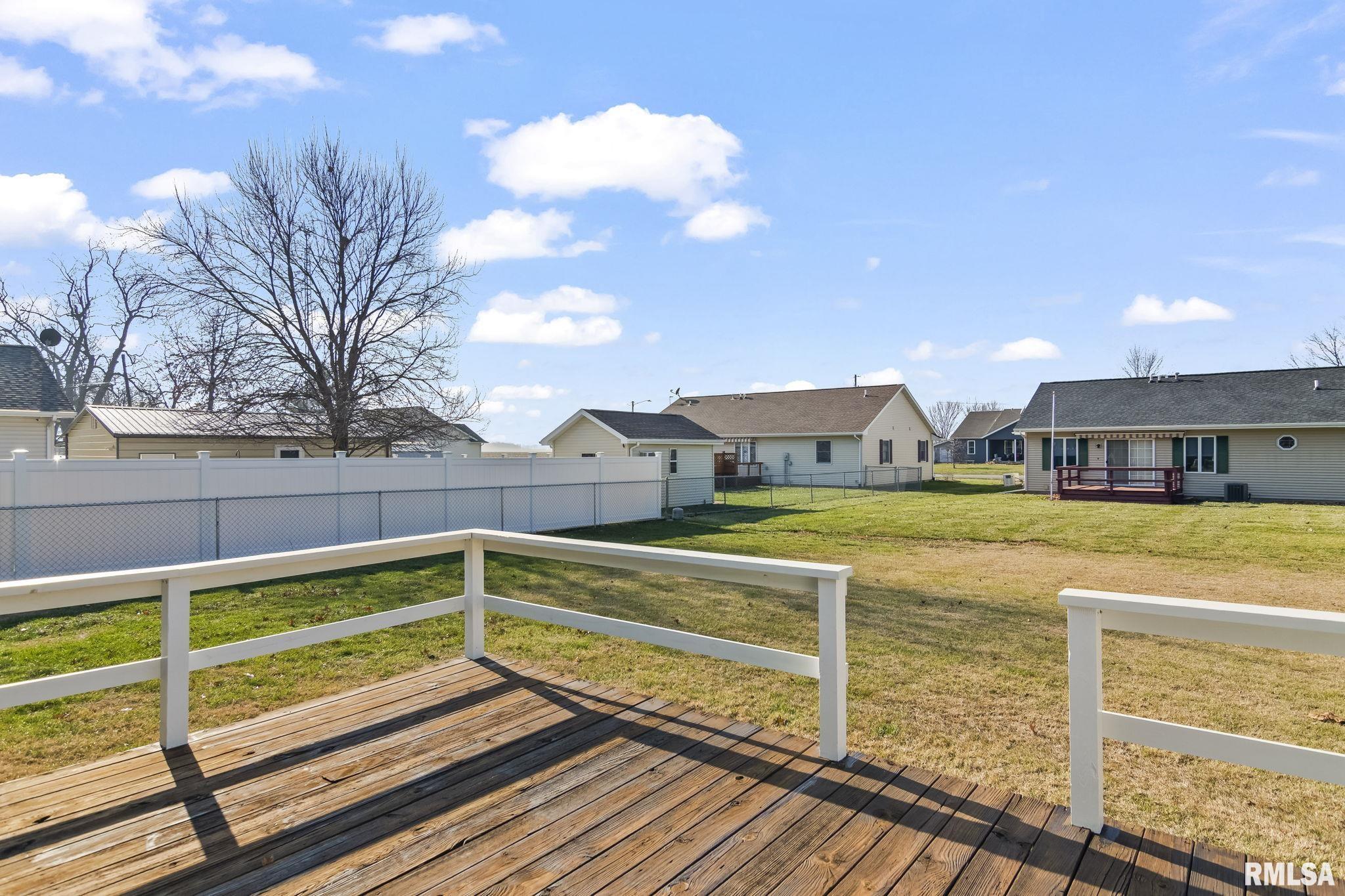 619 South 6th Street Girard, IL 62640 - Photo 36 of 39