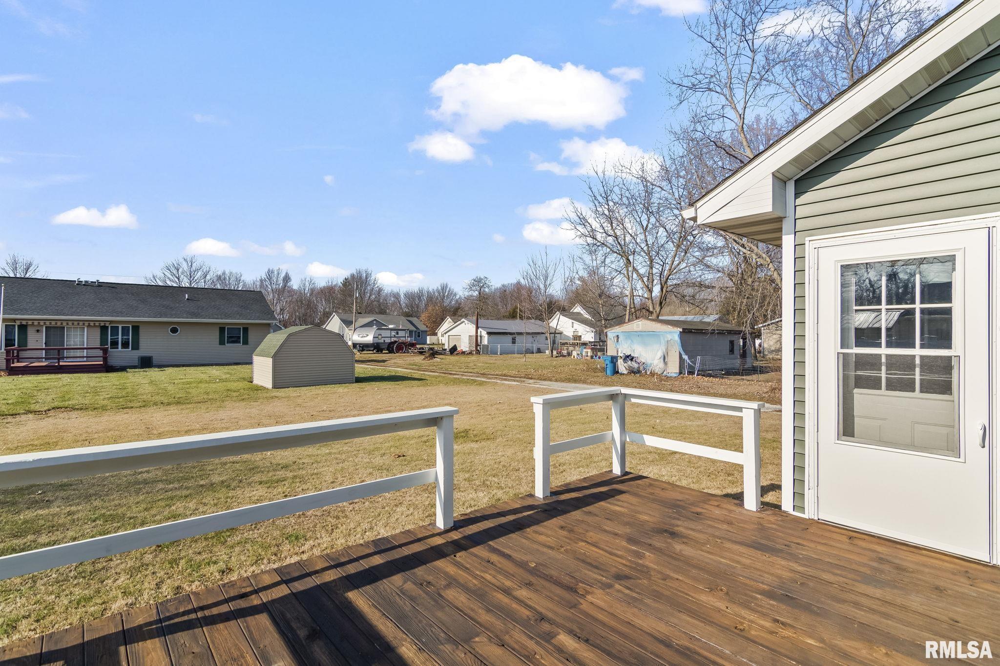 619 South 6th Street Girard, IL 62640 - Photo 37 of 39